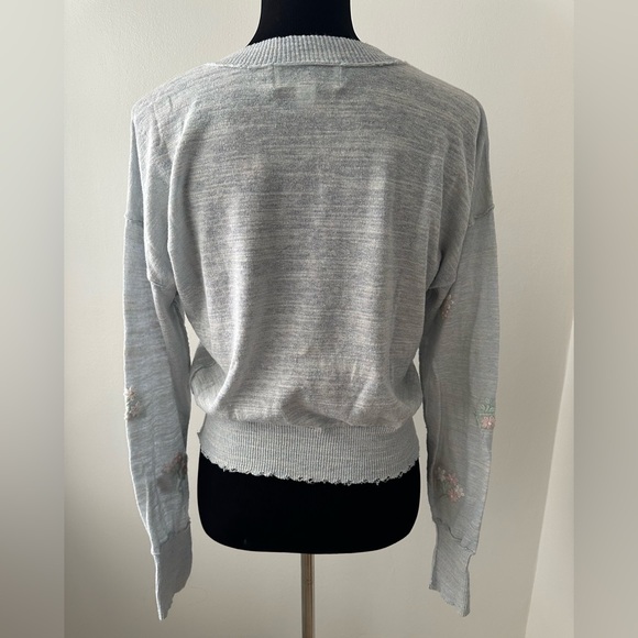 🦋WILDFOX Sweater - Picture 6 of 10